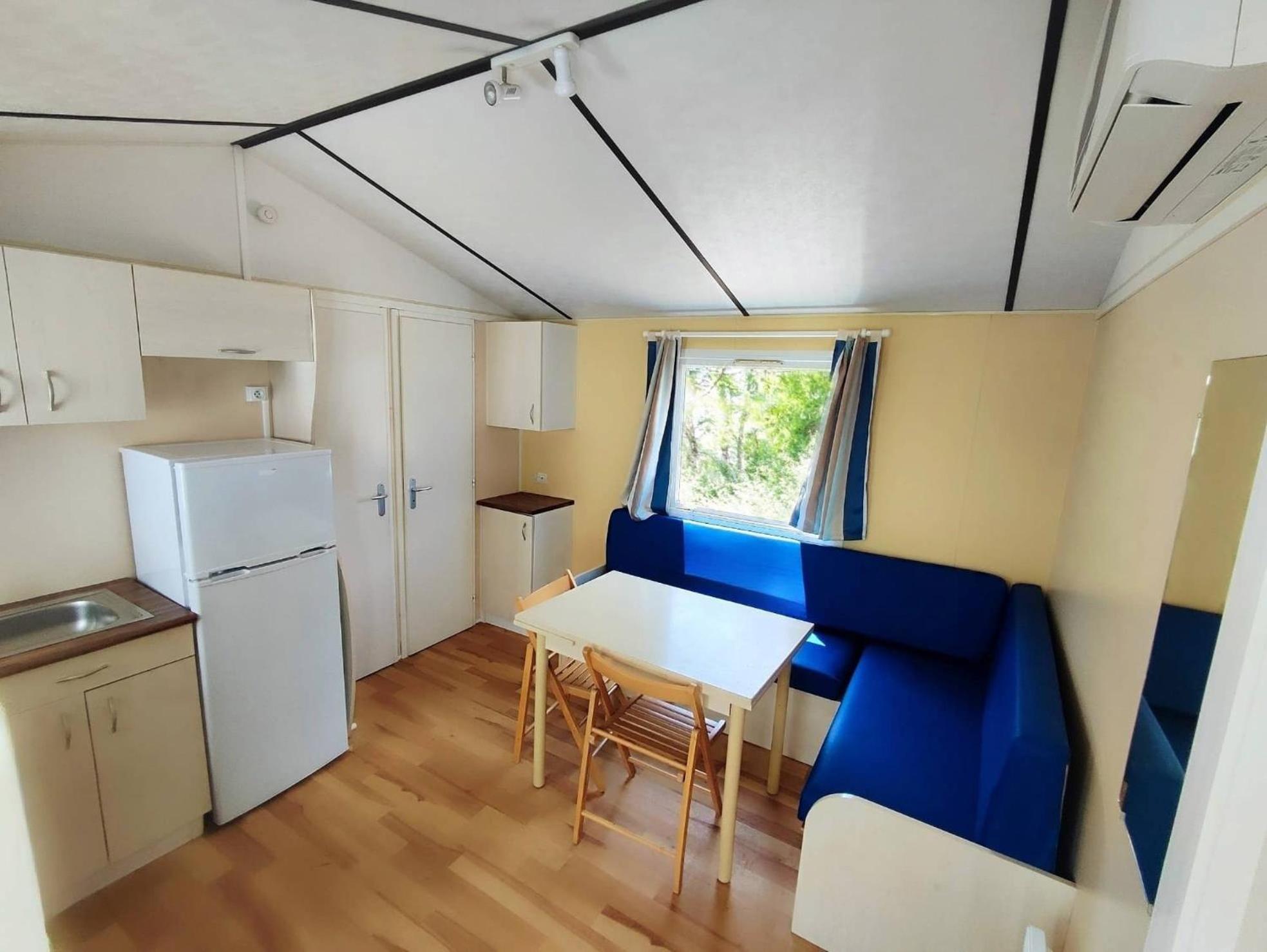 Camping Des Bains Saint-Honore-les-Bains Room photo